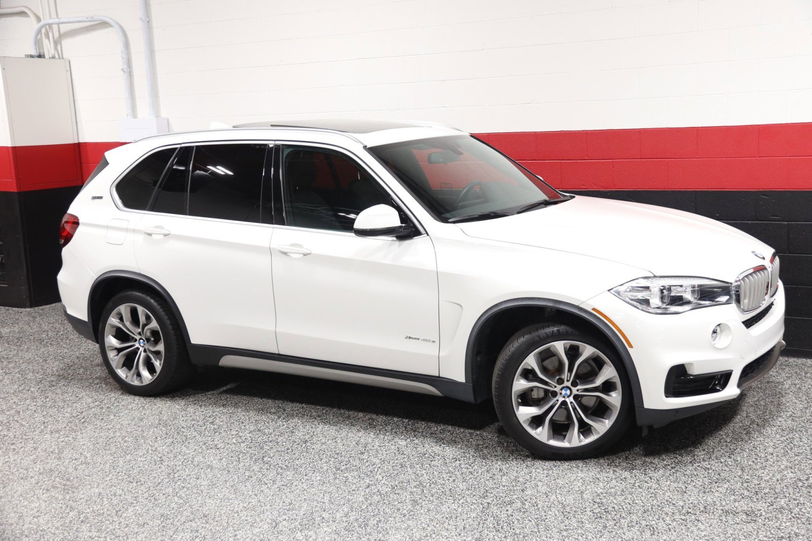 Used 2017 BMW X5 xDrive40e AWD/4WD image 2