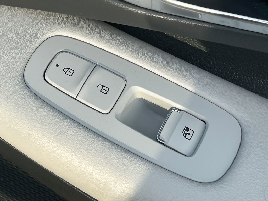 Used 2023 Hyundai Sonata SEL image 31