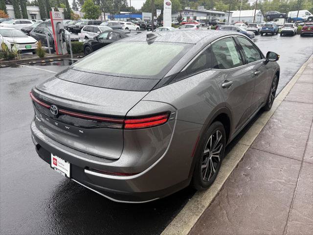 Certified 2024 Toyota Crown AWD/4WD image 8