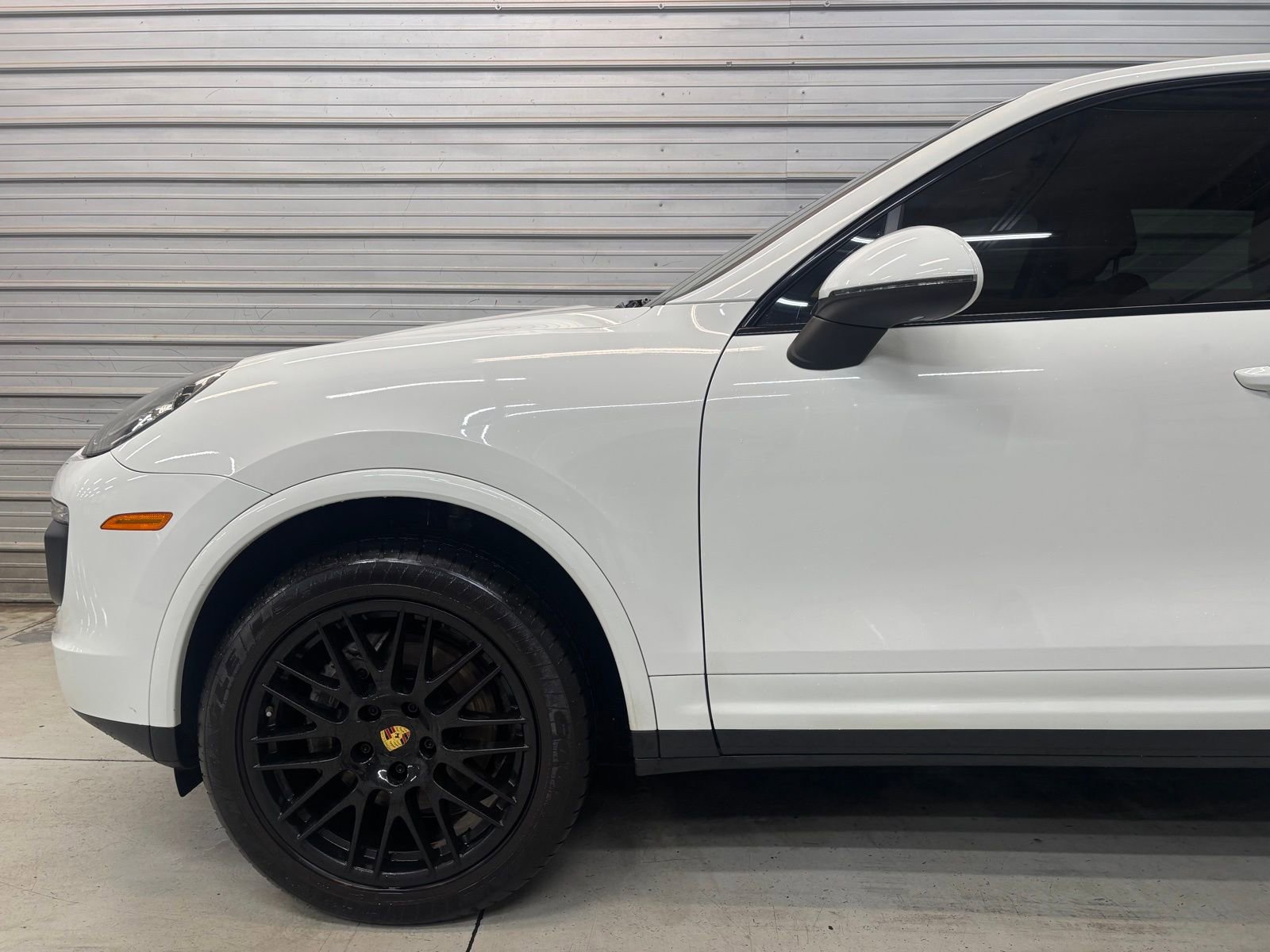 Used 2017 Porsche Cayenne Platinum Edition image 4