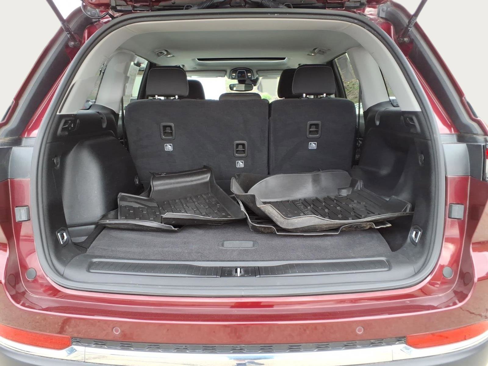 Used 2023 Jeep Grand Cherokee Laredo image 17