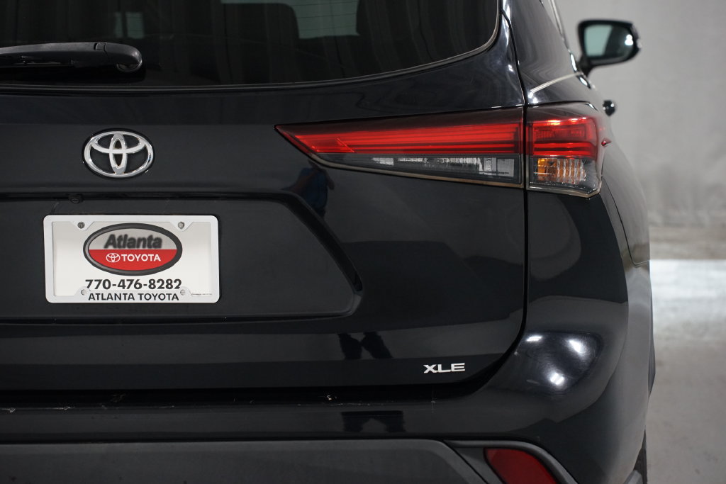 Used 2020 Toyota Highlander XLE FWD image 10