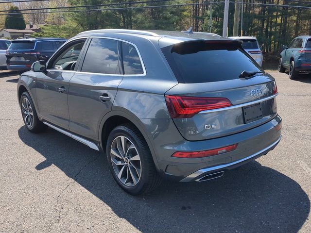 Used 2022 Audi Q5 2.0T Premium w/ Convenience Package AWD/4WD image 8