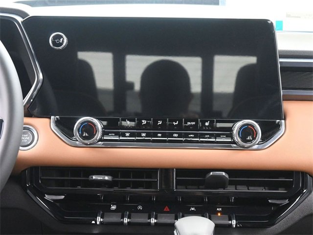 New 2025 GMC Canyon AT4 image 26