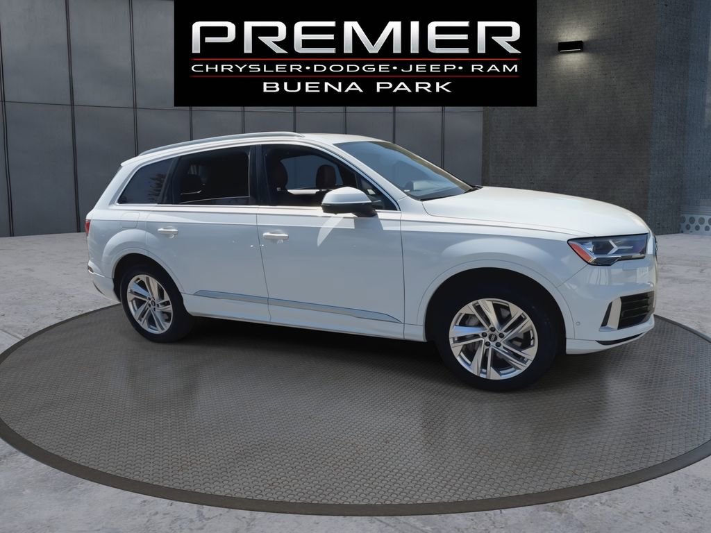 Used 2021 Audi Q7 3.0T Premium AWD/4WD image 9