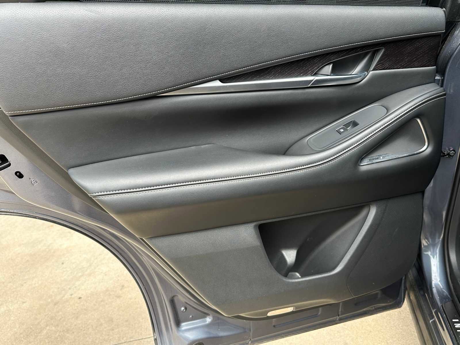 Used 2023 INFINITI QX60 Sensory w/ Vision Package image 32