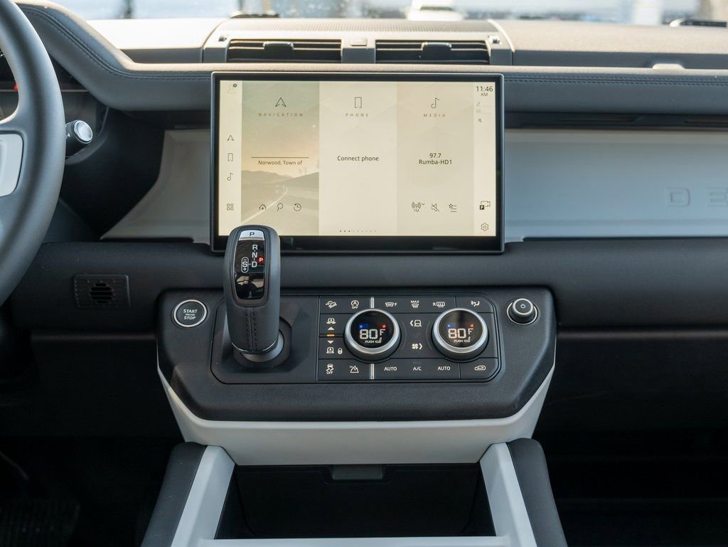 New 2025 Land Rover Defender 130 S image 18