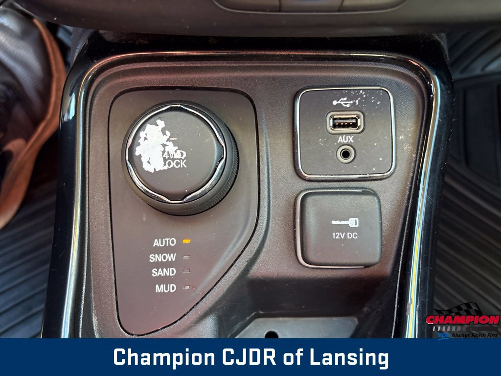 Used 2020 Jeep Compass Limited AWD/4WD image 24