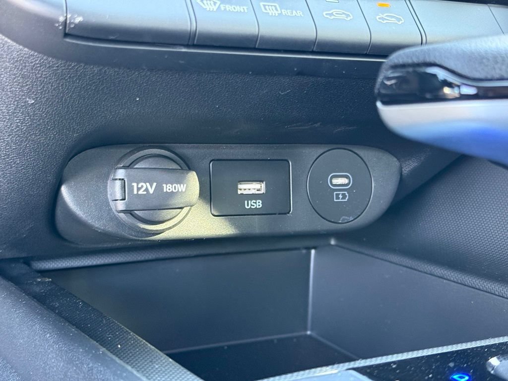 Used 2026 Hyundai Elantra Hybrid FWD image 29