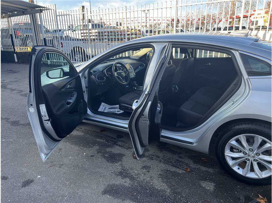 Used 2022 Chevrolet Malibu LT FWD image 8