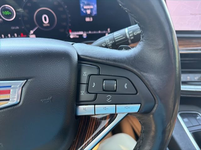 Used 2021 Cadillac Escalade Premium Luxury image 33