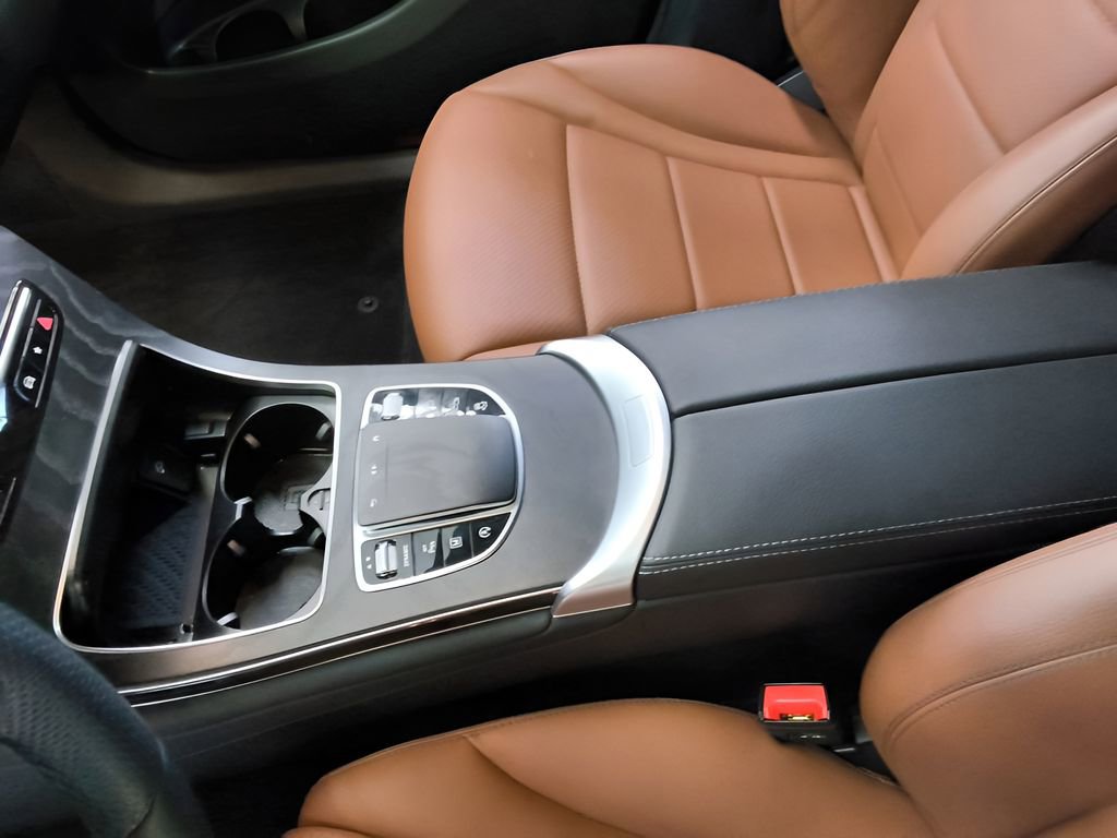 Used 2023 Mercedes-Benz GLC 300 4MATIC Coupe image 18