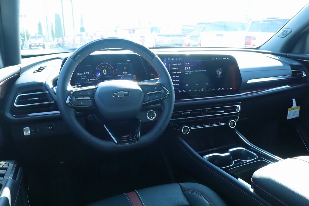 New 2026 Chevrolet Traverse RS image 2