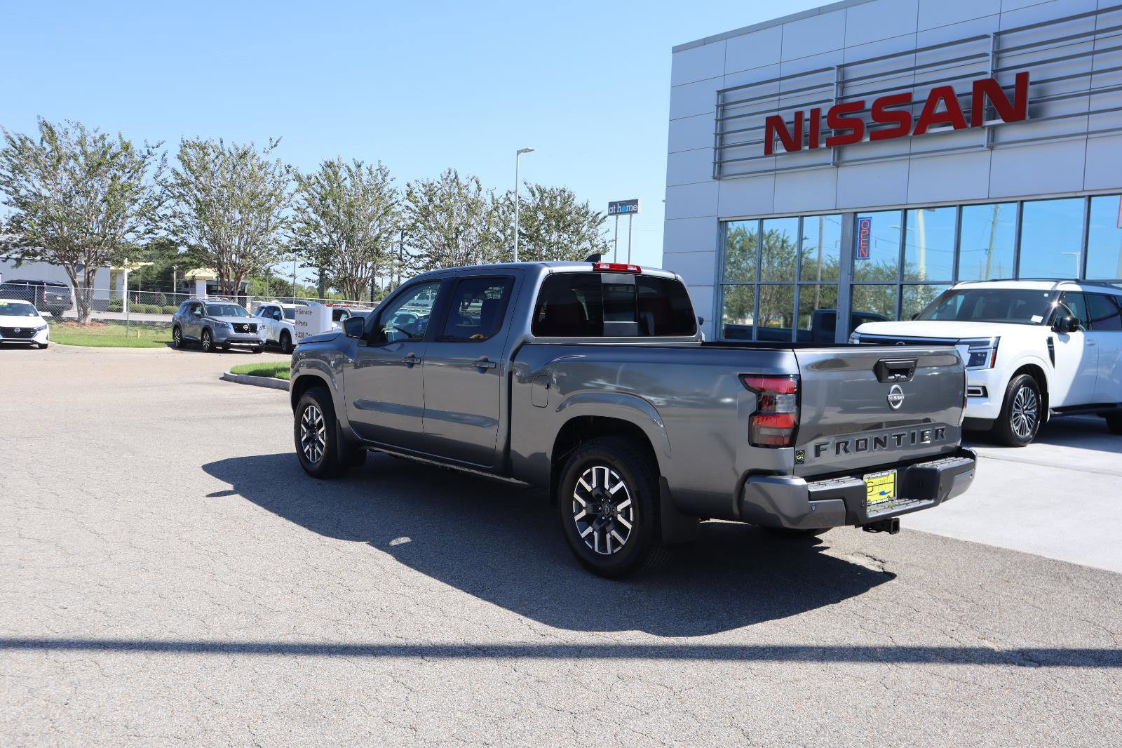 New 2026 Nissan Frontier SV image 5