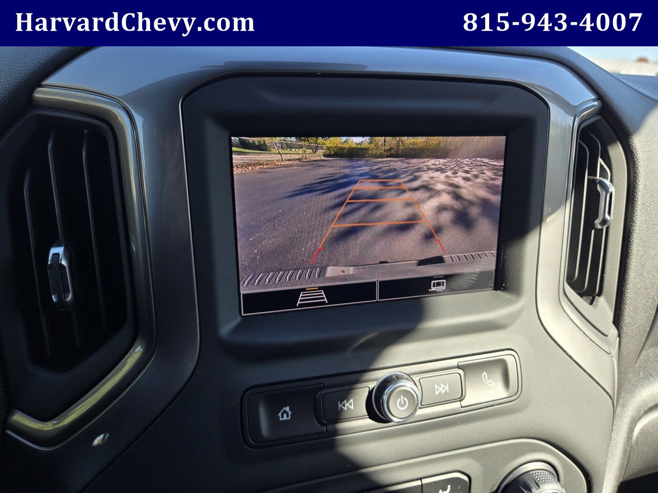 Used 2024 Chevrolet Silverado 2500 Custom w/ Custom Value Package image 10