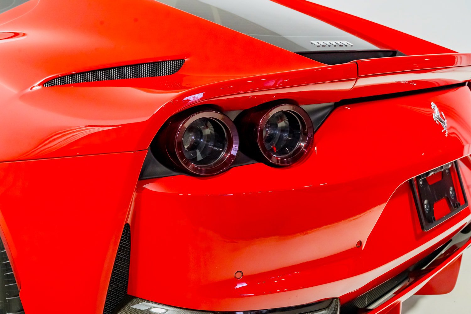 Used 2018 Ferrari 812 Superfast RWD image 41