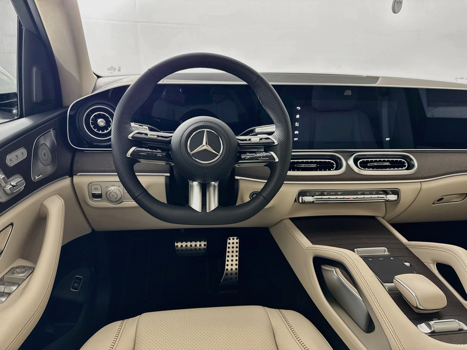 New 2027 Mercedes-Benz GLS 450 4MATIC image 24