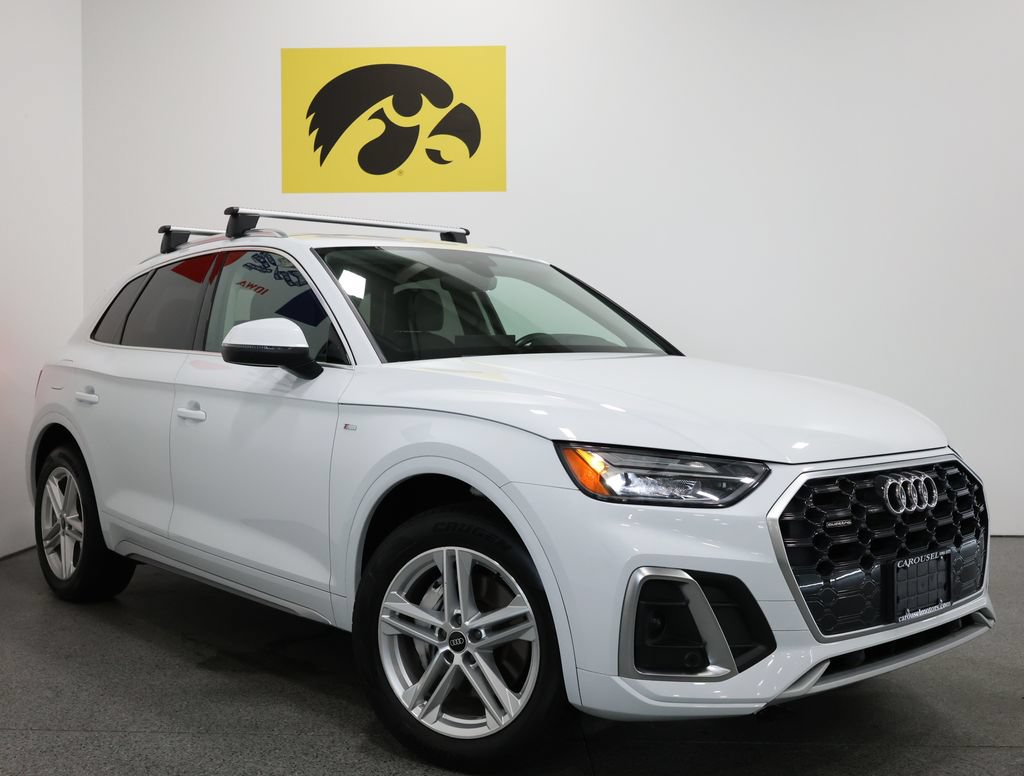 Used 2021 Audi Q5 e Premium w/ Convenience Package AWD/4WD image 2