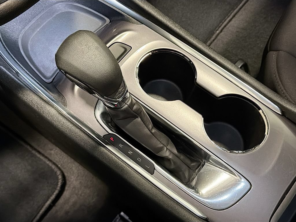 Used 2021 Chevrolet Malibu LT FWD image 15