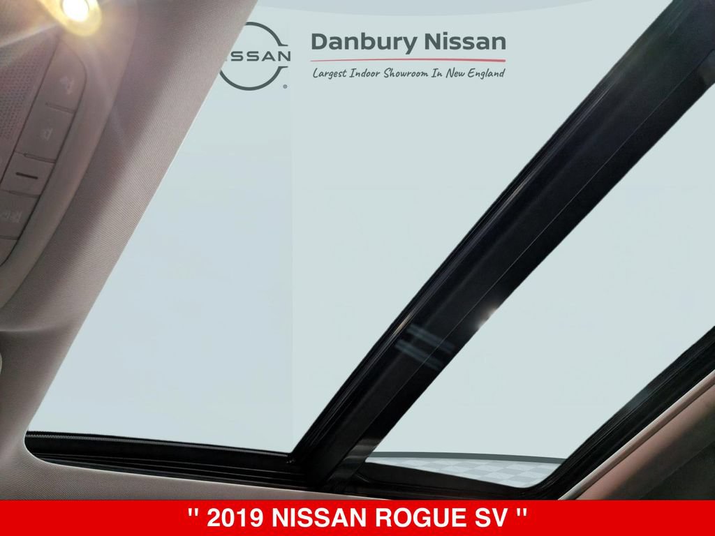Used 2019 Nissan Rogue SV w/ Sun & Sound Touring Package AWD/4WD image 27