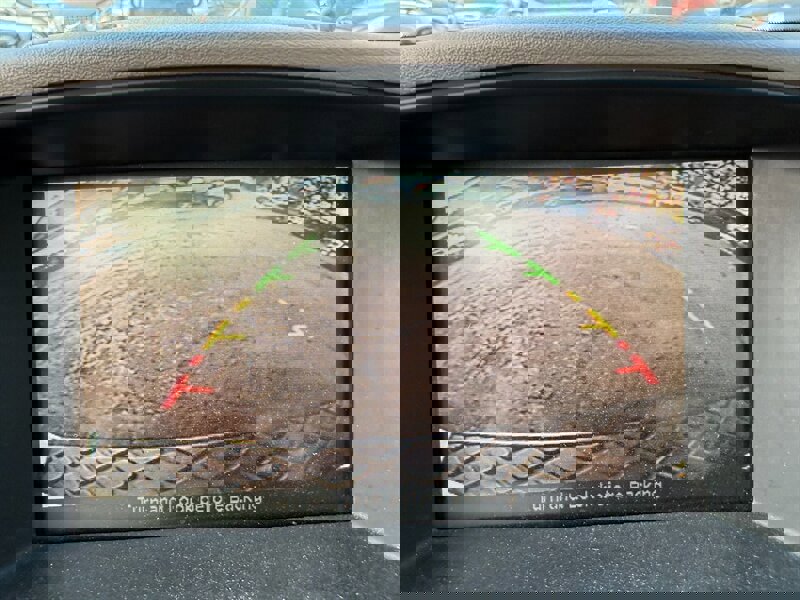 Used 2011 Nissan Pathfinder LE w/ Navigation Pkg image 19