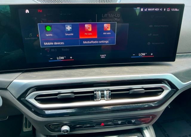 Used 2024 BMW M440i Convertible w/ Premium Package RWD image 37