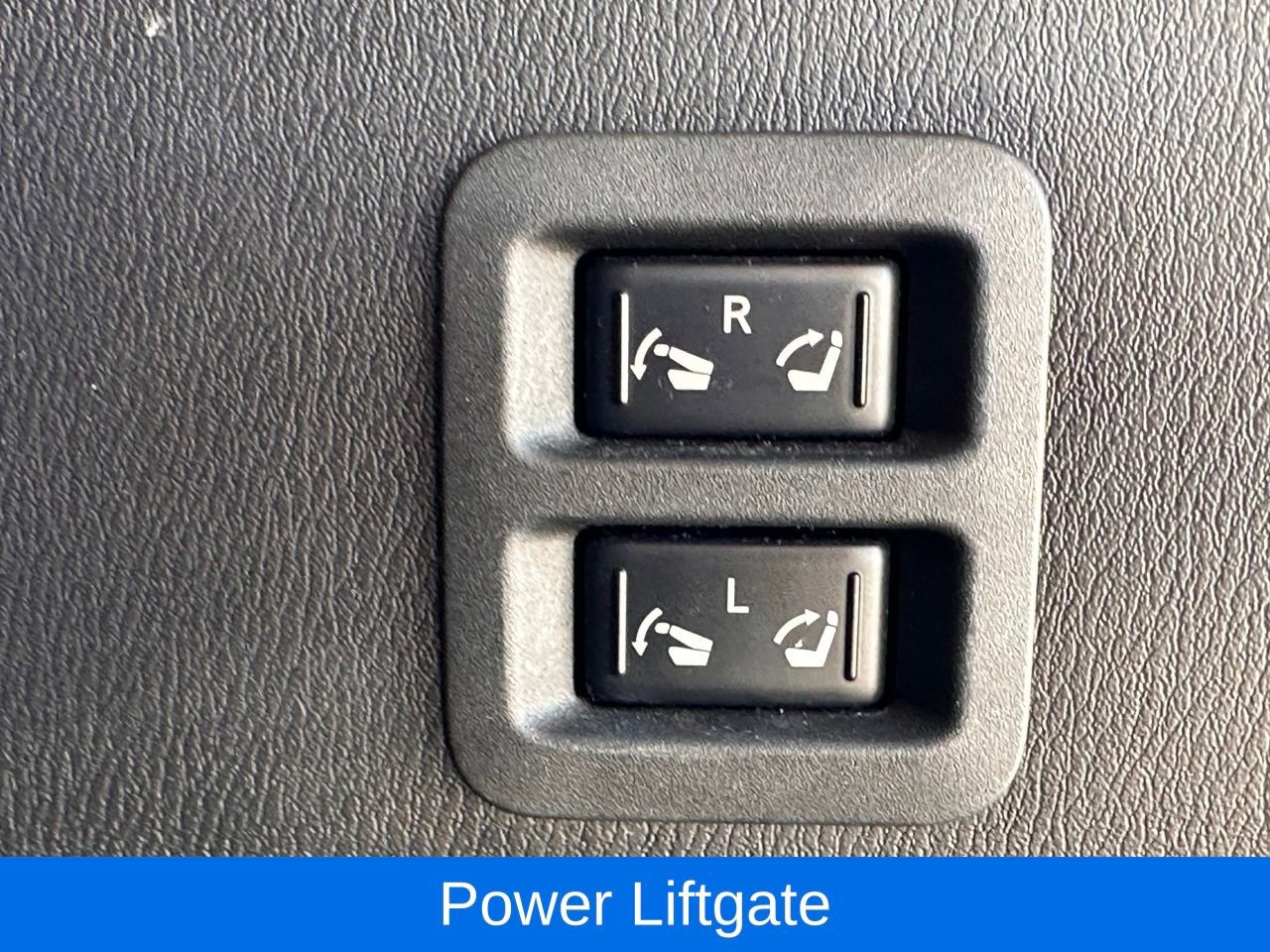 Used 2017 Nissan Armada Platinum w/ Captain Seat Package image 12