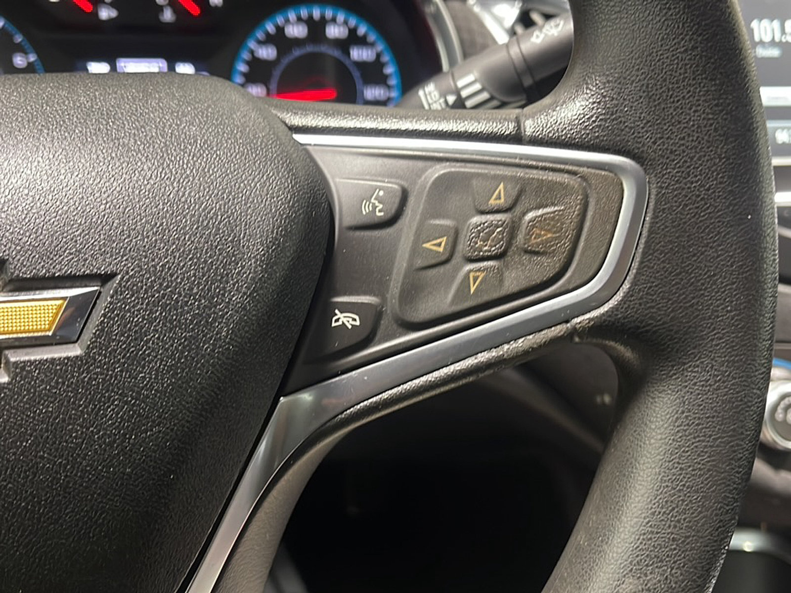 Used 2018 Chevrolet Malibu LT FWD image 7