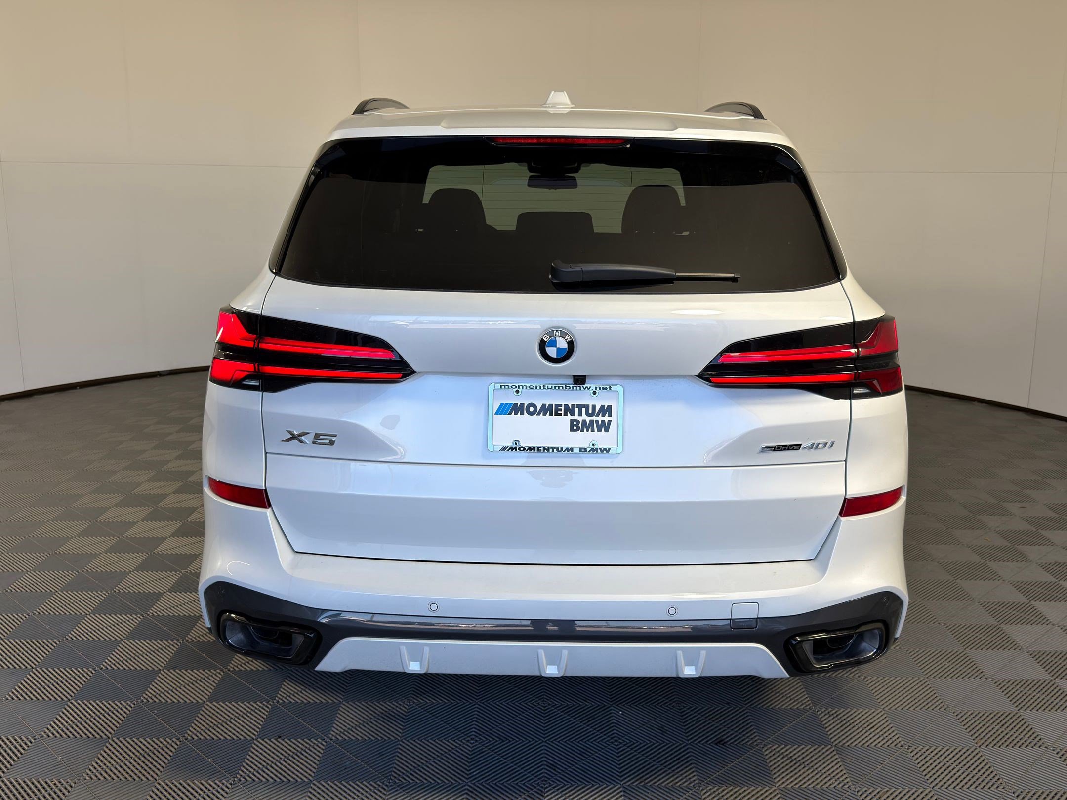New 2026 BMW X5 sDrive40i w/ M Sport Package image 9