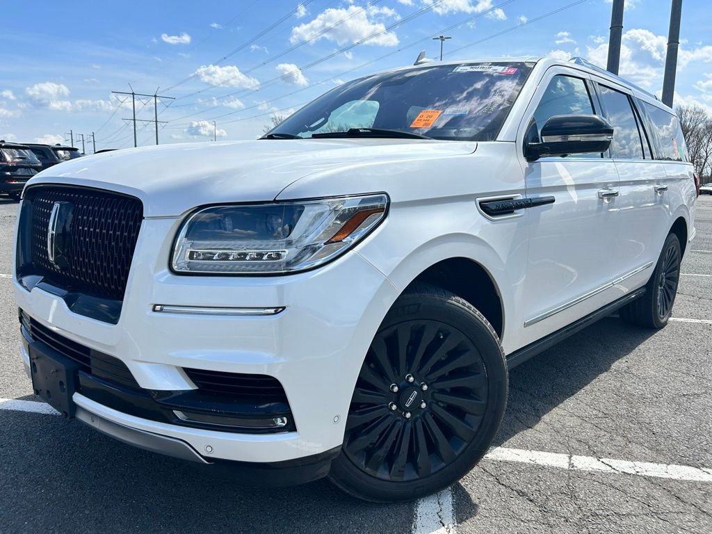 Used 2019 Lincoln Navigator L Reserve AWD/4WD image 2