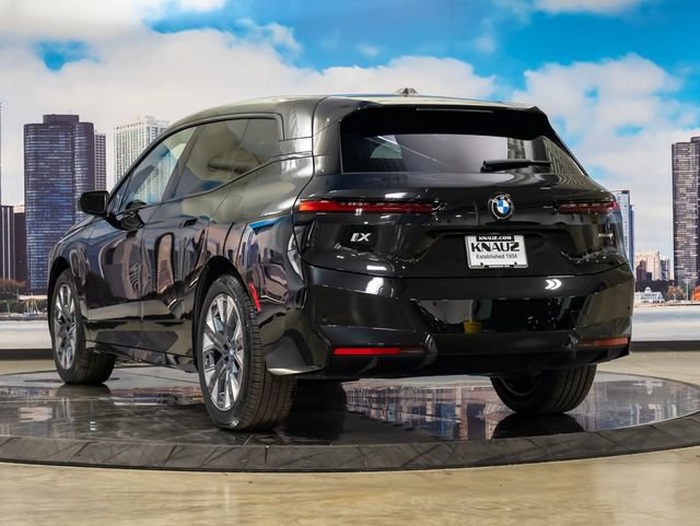 New 2026 BMW iX xDrive45 w/ Premium Package AWD/4WD image 7