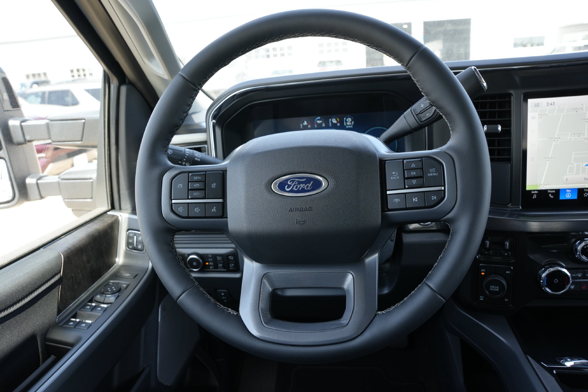 New 2026 Ford F350 Lariat w/ FX4 Off-Road Package AWD/4WD image 8