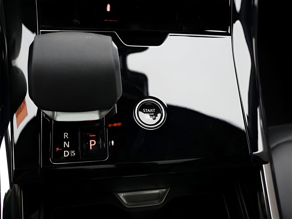 New 2025 Land Rover Range Rover Sport Dynamic SE image 32