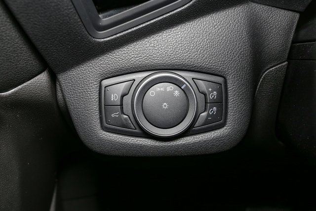 Used 2017 Ford Escape SE w/ Equipment Group 201A image 30