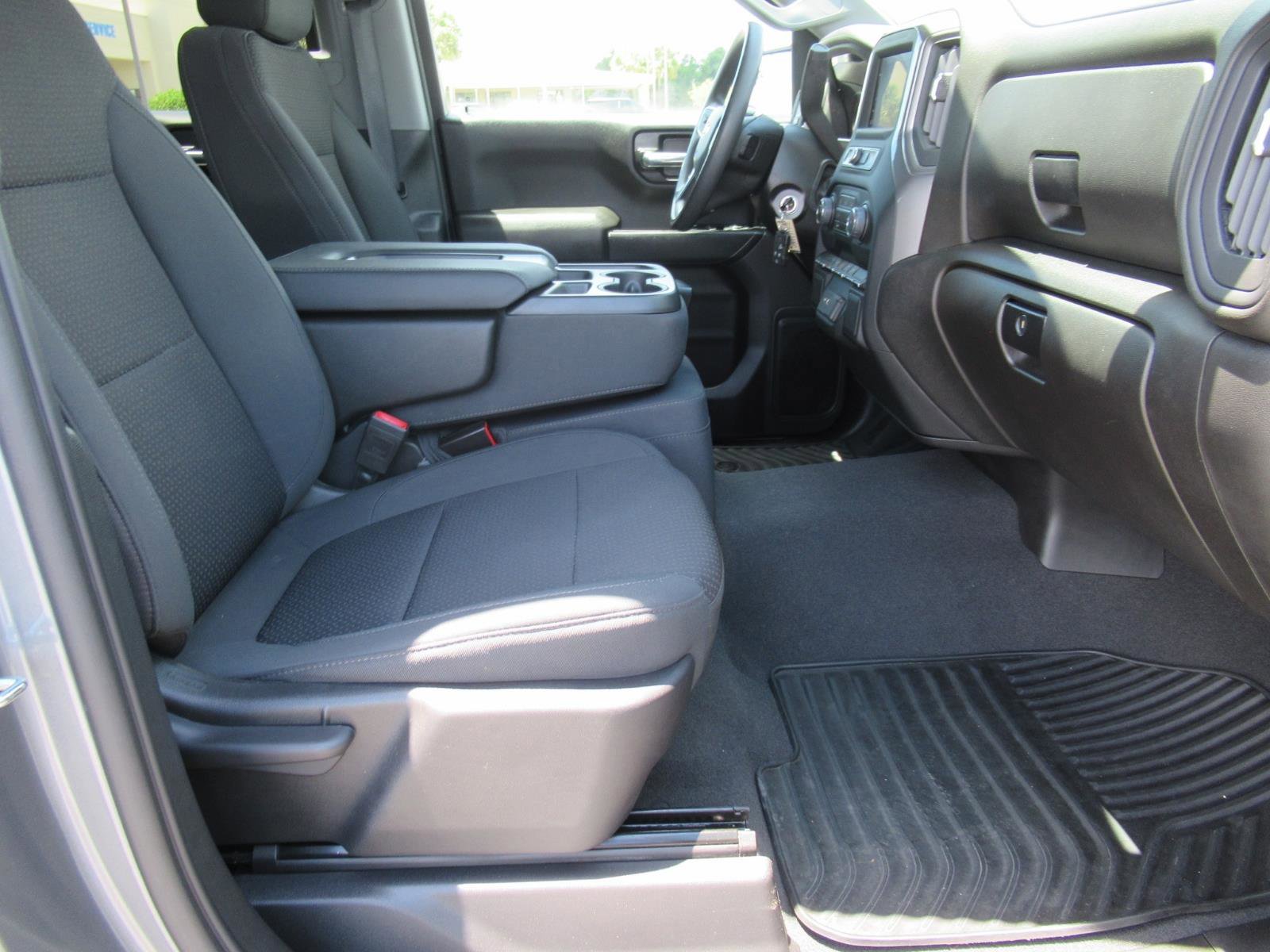 Used 2022 Chevrolet Silverado 1500 Custom w/ Safety Confidence Package RWD image 10