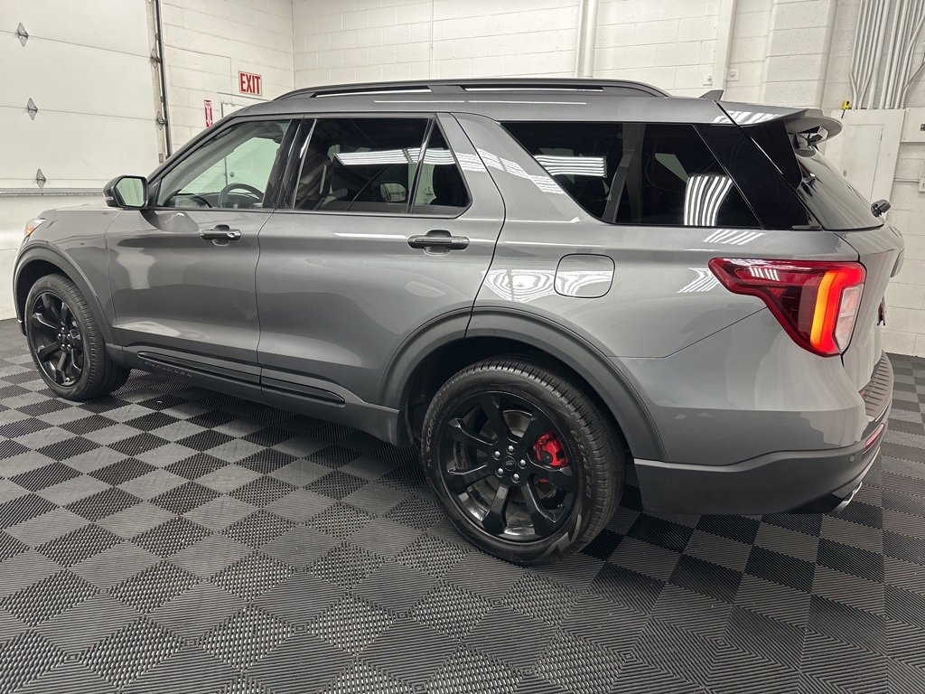 Used 2024 Ford Explorer ST w/ Equipment Group 401A image 7