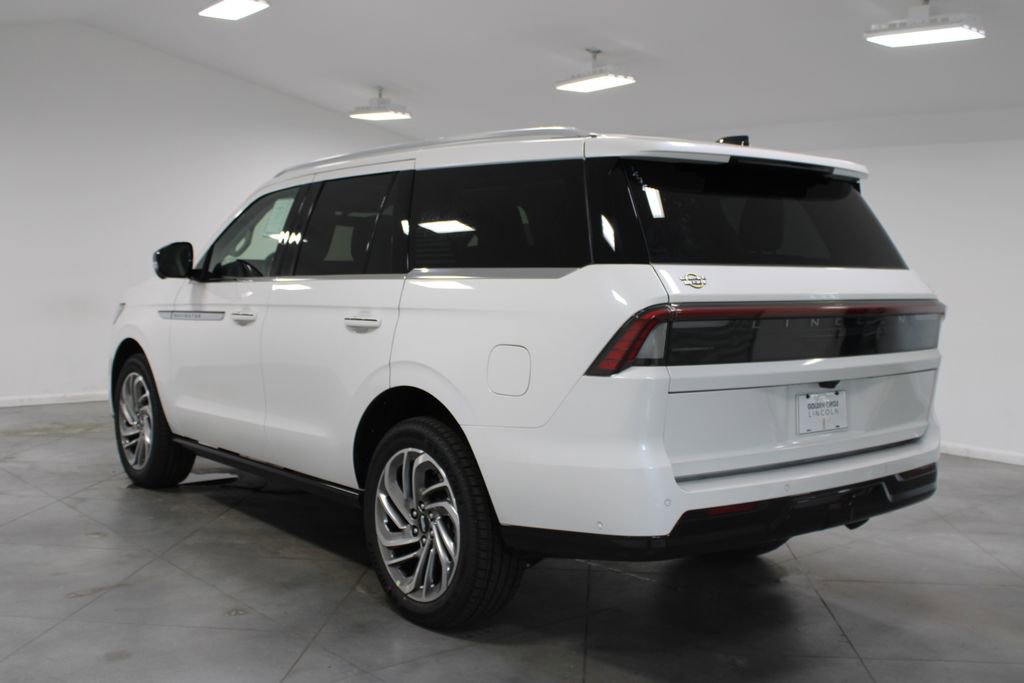 New 2025 Lincoln Navigator Reserve image 8