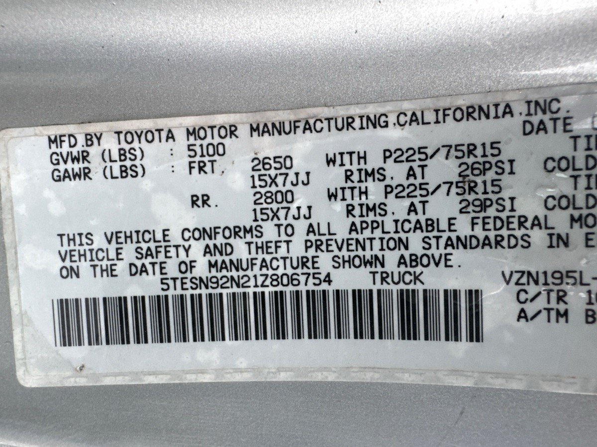 Used 2001 Toyota Tacoma PreRunner RWD image 12
