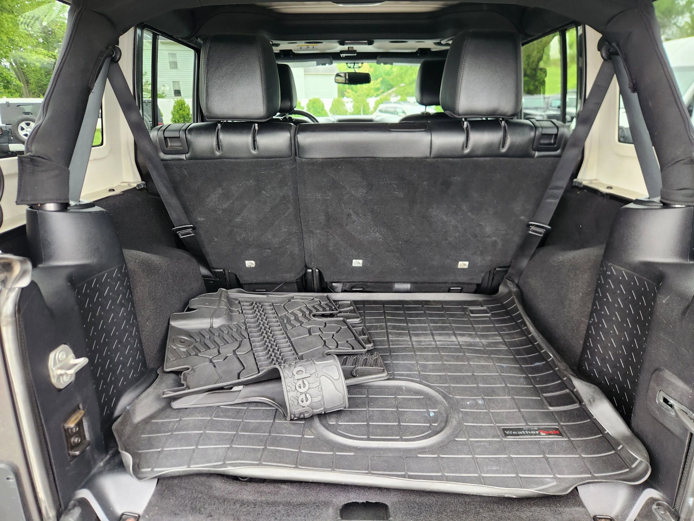 Used 2016 Jeep Wrangler Unlimited Sahara image 47