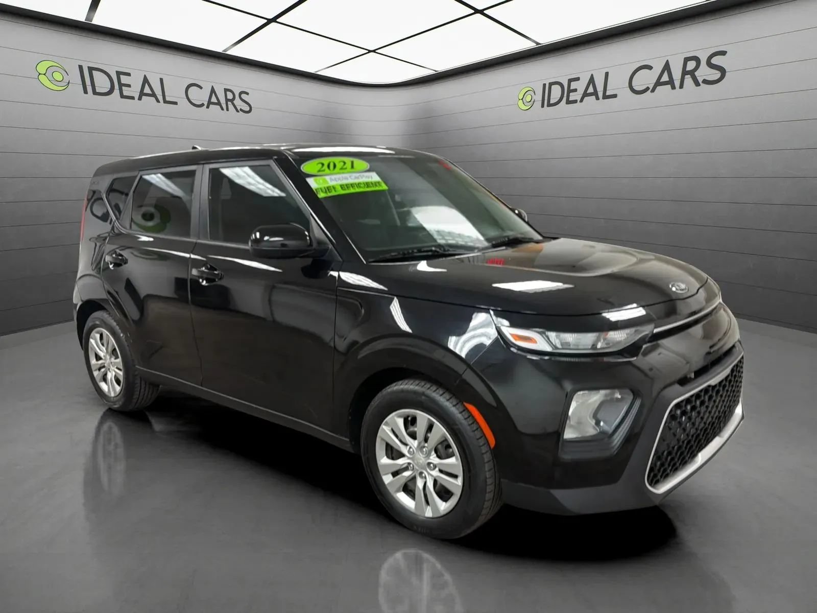 Used 2021 Kia Soul LX FWD image 3