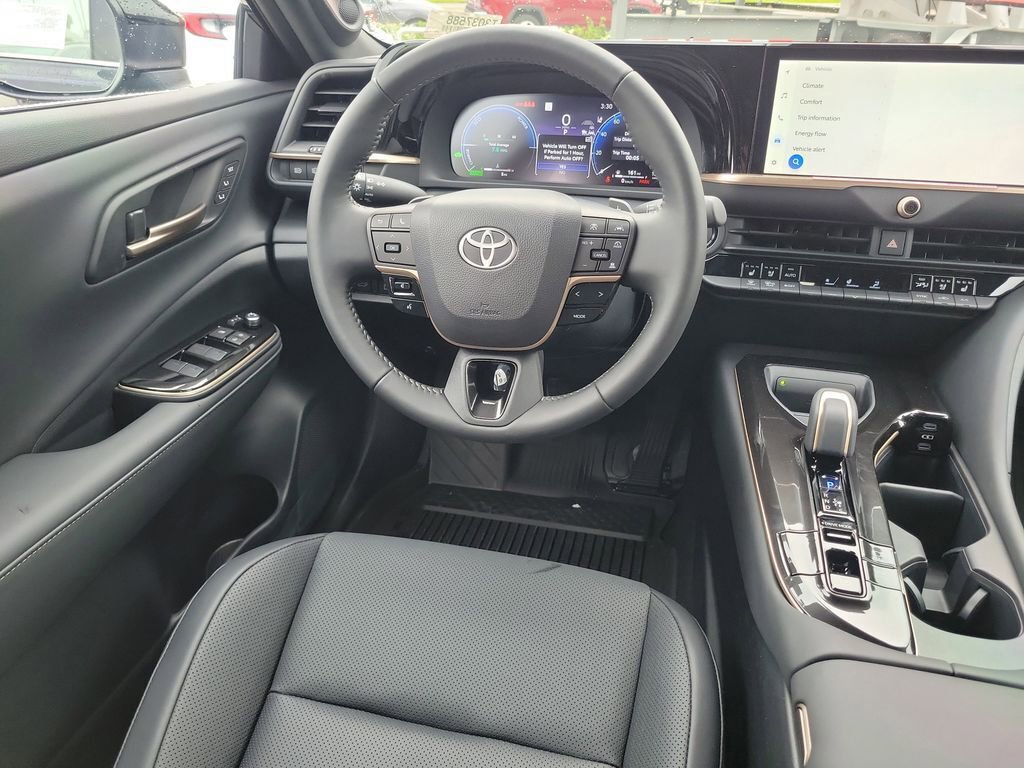 New 2026 Toyota Crown Signia AWD/4WD image 12