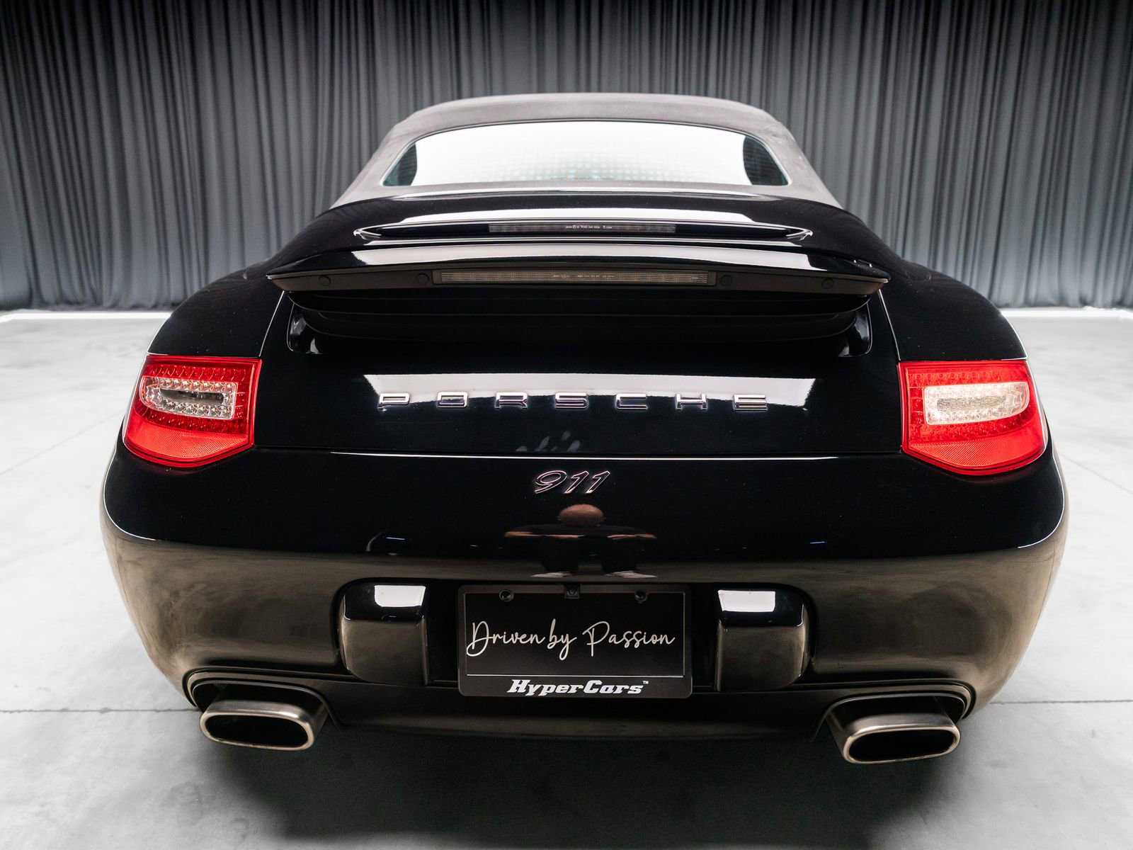 Used 2009 Porsche 911 Cabriolet image 14