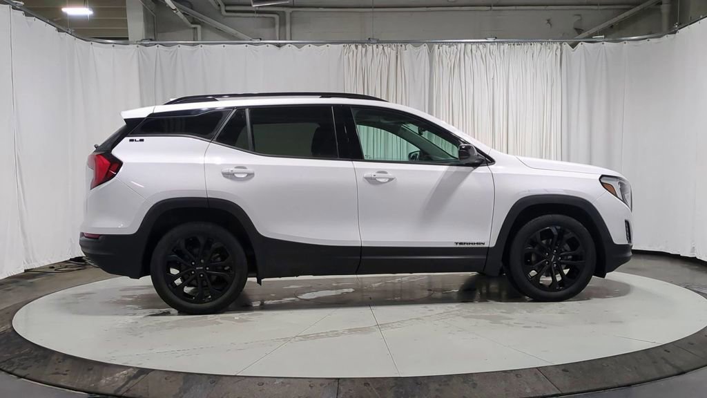 Used 2020 GMC Terrain SLE w/ Driver Convenience Package image 11