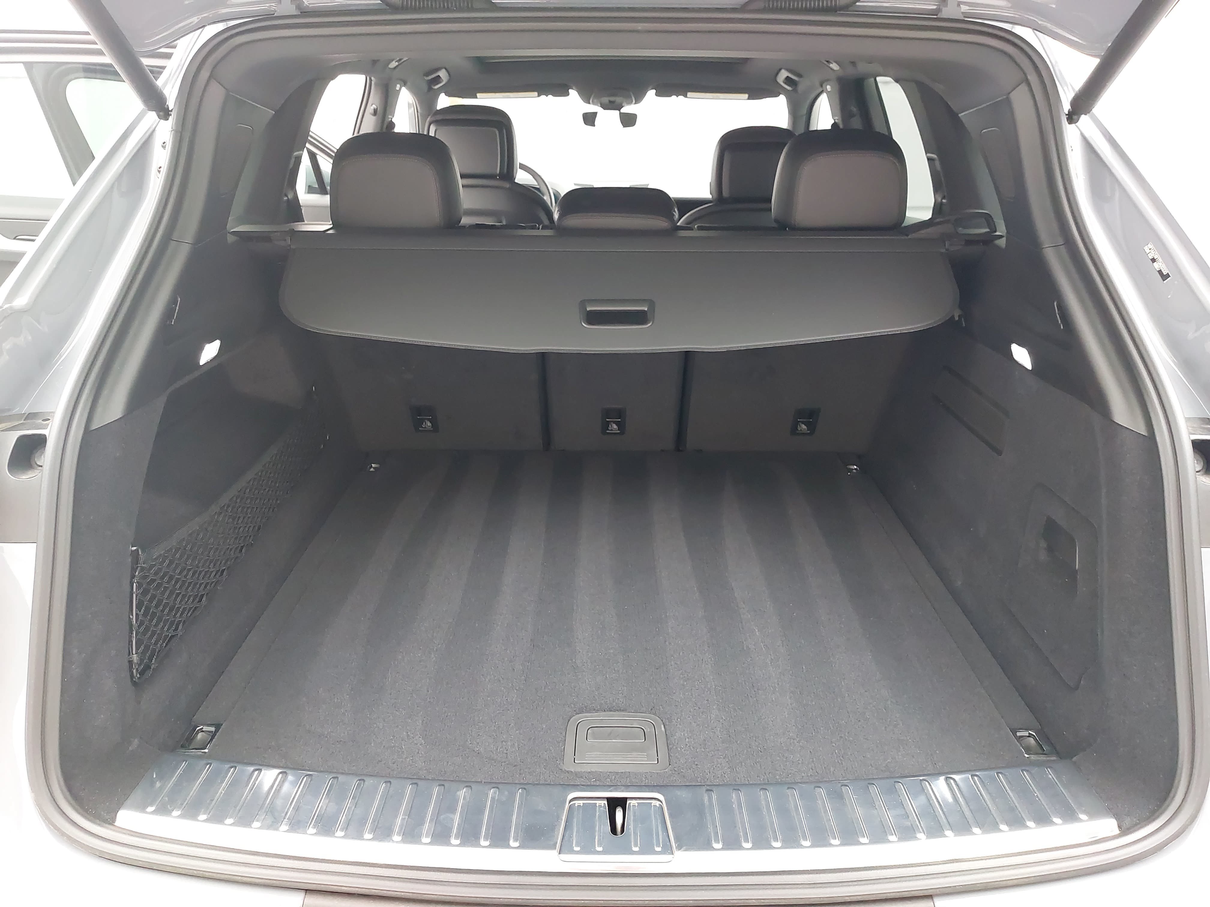 Certified 2026 Porsche Cayenne AWD/4WD image 14