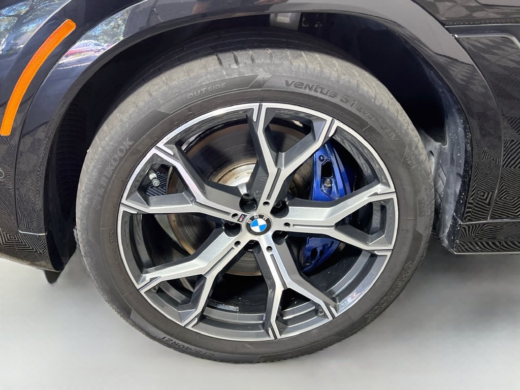 Used 2023 BMW X6 M50i w/ Executive Package AWD/4WD image 11
