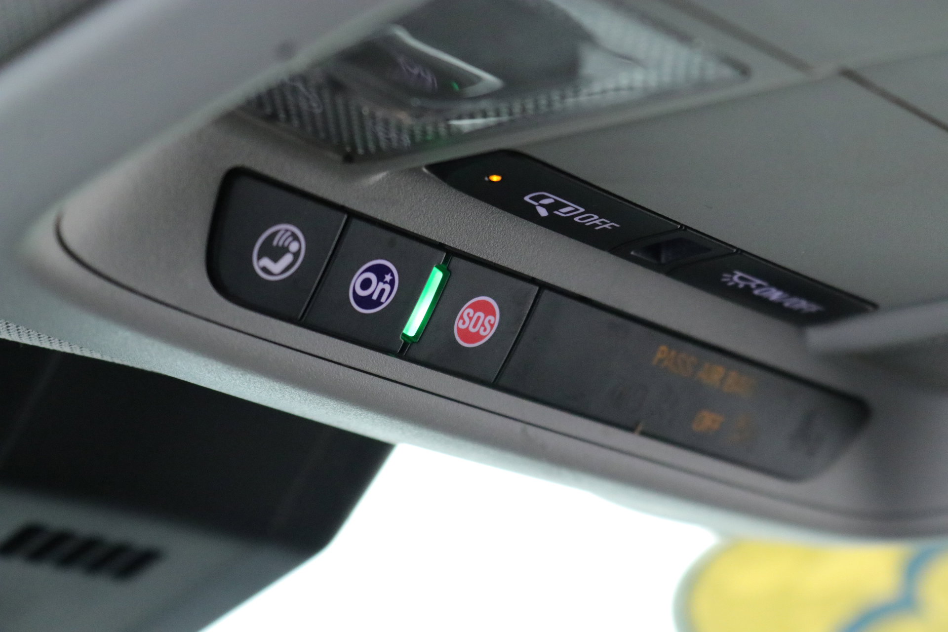 Used 2023 Chevrolet Equinox LT image 19