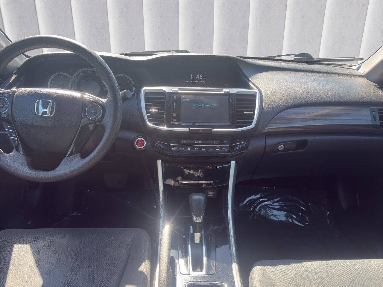 Used 2017 Honda Accord EX image 12