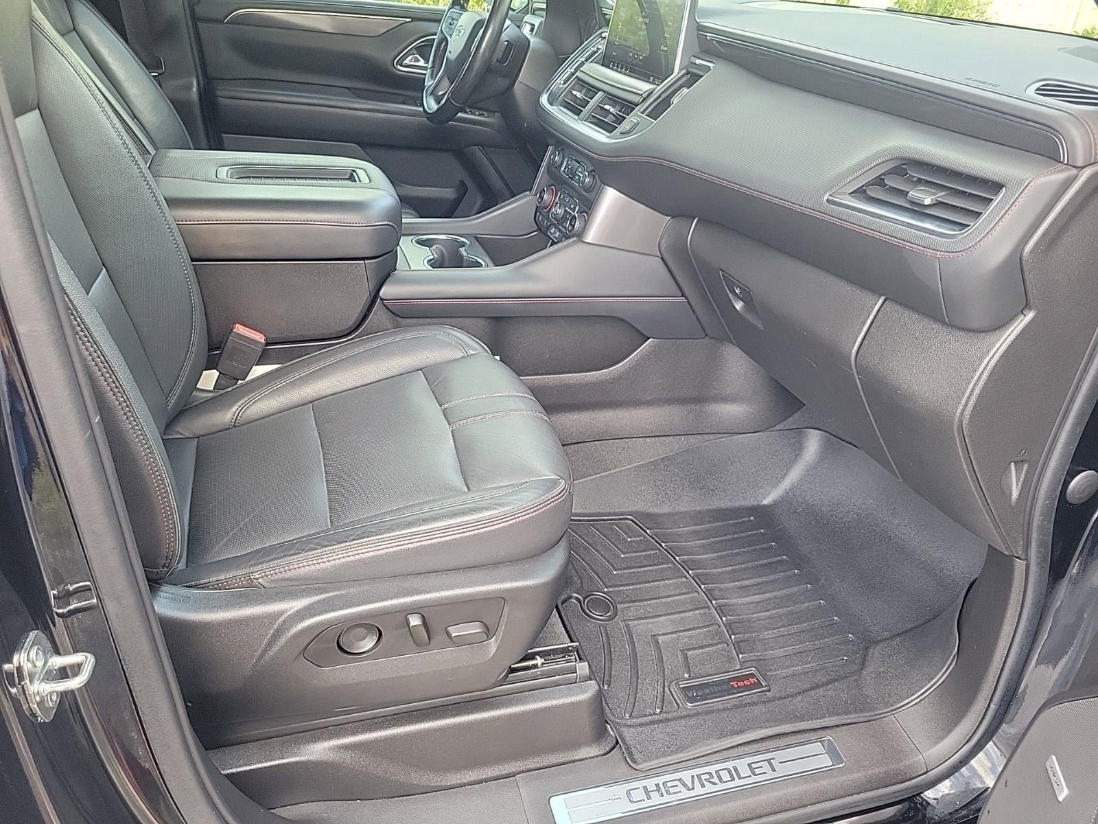 Used 2021 Chevrolet Tahoe RST w/ Luxury Package image 12