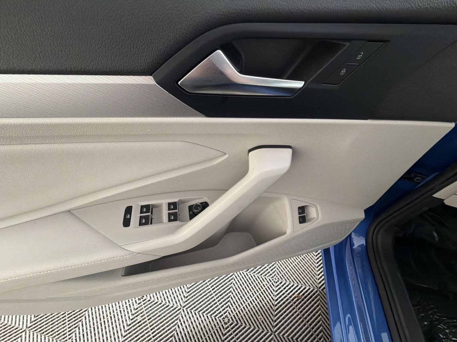 Used 2024 Volkswagen Jetta S image 15