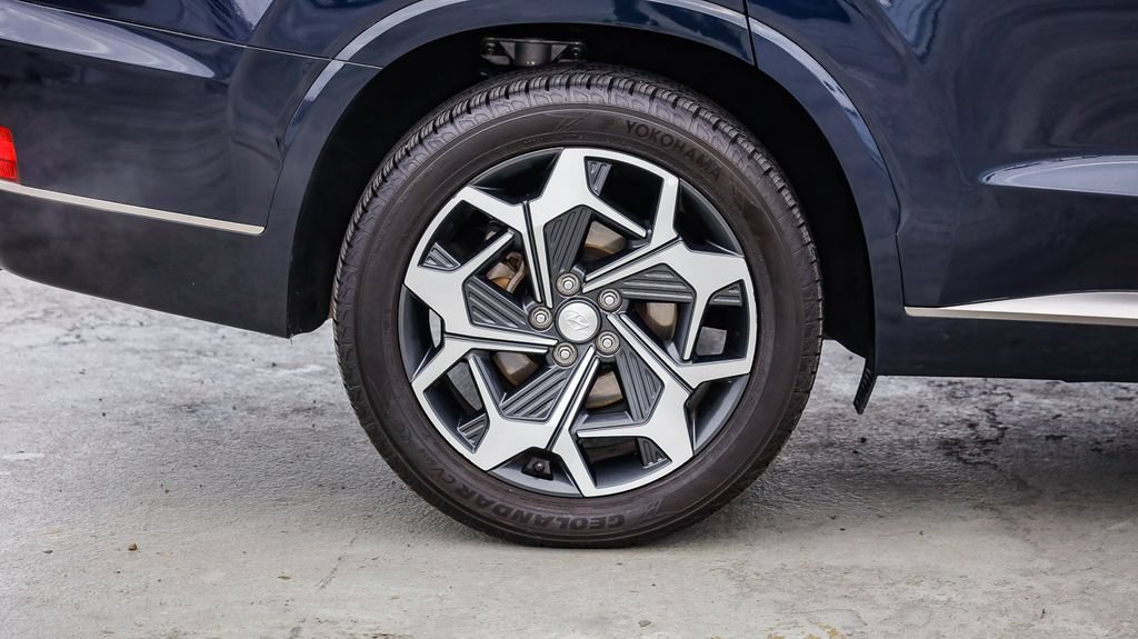 Used 2022 Hyundai Palisade Calligraphy w/ Cargo Package FWD image 12